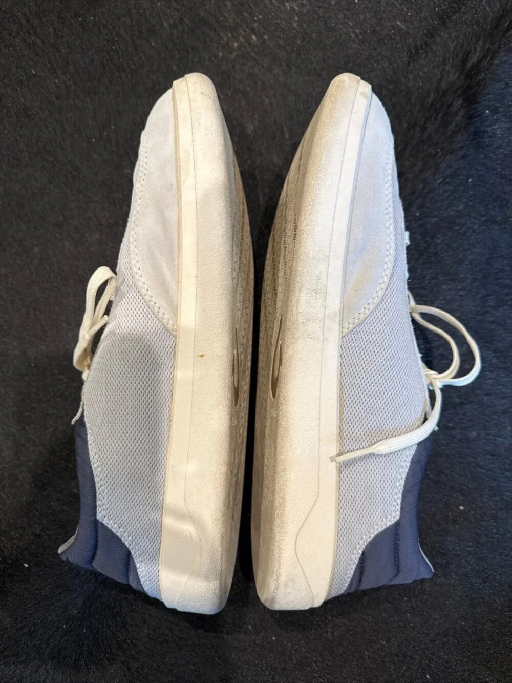 OluKai Punini lace up suede upper casual shoes pale blue/dark blue heels 10.5